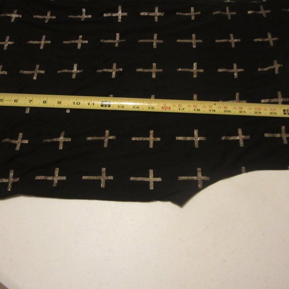 Women's Size S XXI Top with glittery gold crosses - Picture 12 of 16